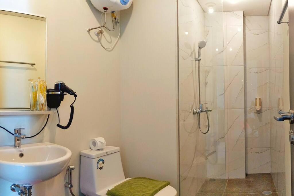 Lovina 8-Ad At One Residence Batam Экстерьер фото